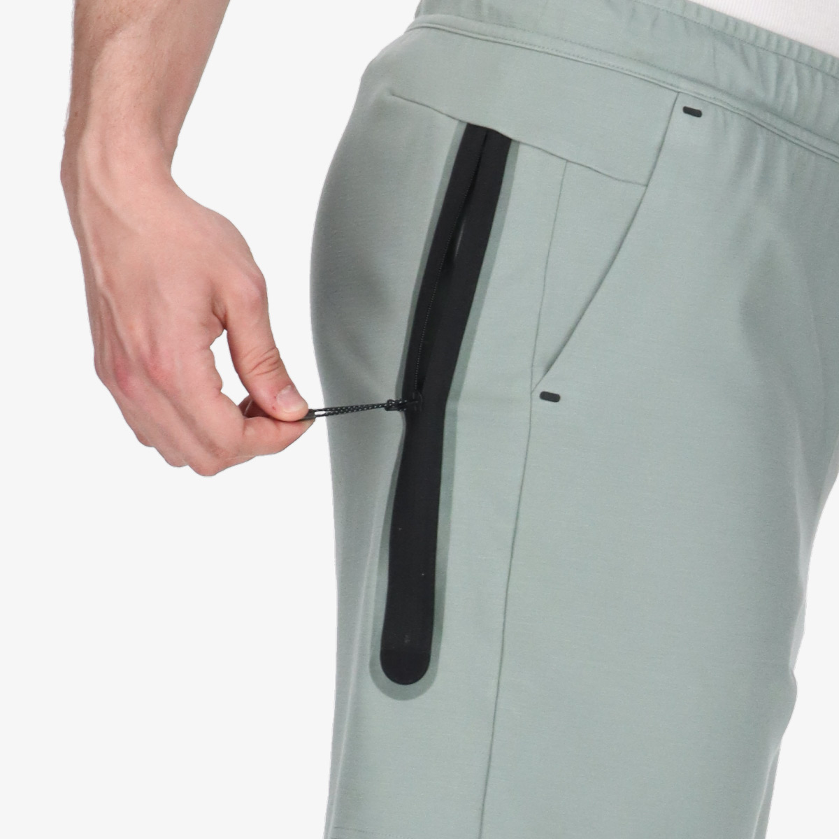 NIKE Къси панталони Tech Essentials 