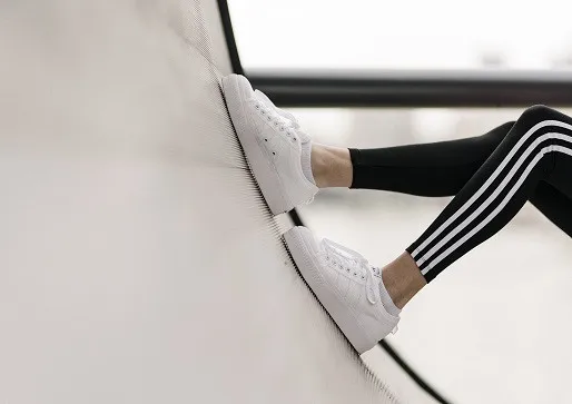 CLASSIC AND TRENDY: adidas Nizza platform