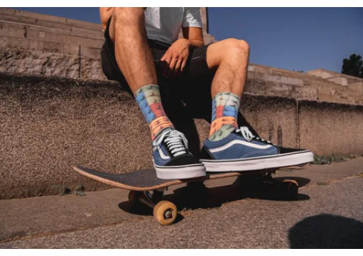 STEP INTO SUMMER WITH VANS UA OLD SKOOL: THE ULTIMATE FREE SPIRIT COMPANION