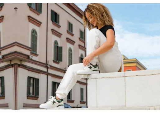 AN ELEGANT JOURNEY WITH THE NEW BALANCE 550