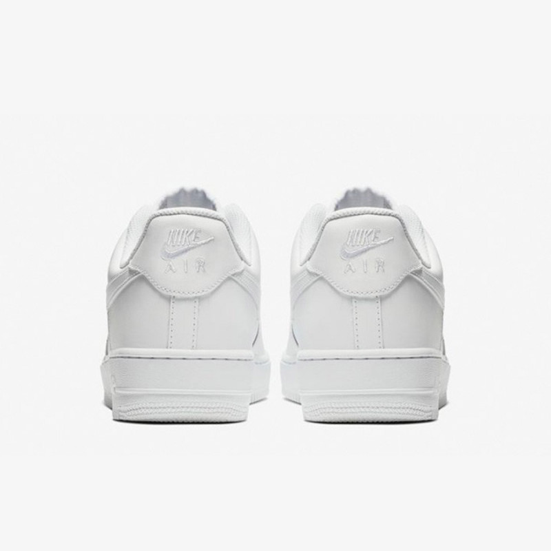 NIKE Спортни обувки AIR FORCE 1 07 