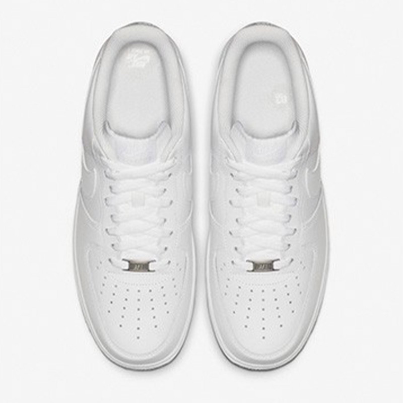 NIKE Спортни обувки AIR FORCE 1 07 