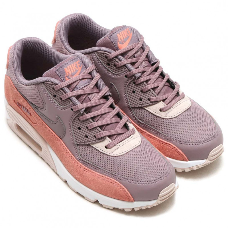 NIKE Спортни обувки WMNS AIR MAX 90 