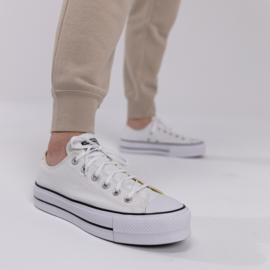 CONVERSE Спортни обувки CHUCK TAYLOR ALL STAR CANVAS PLATFORM 