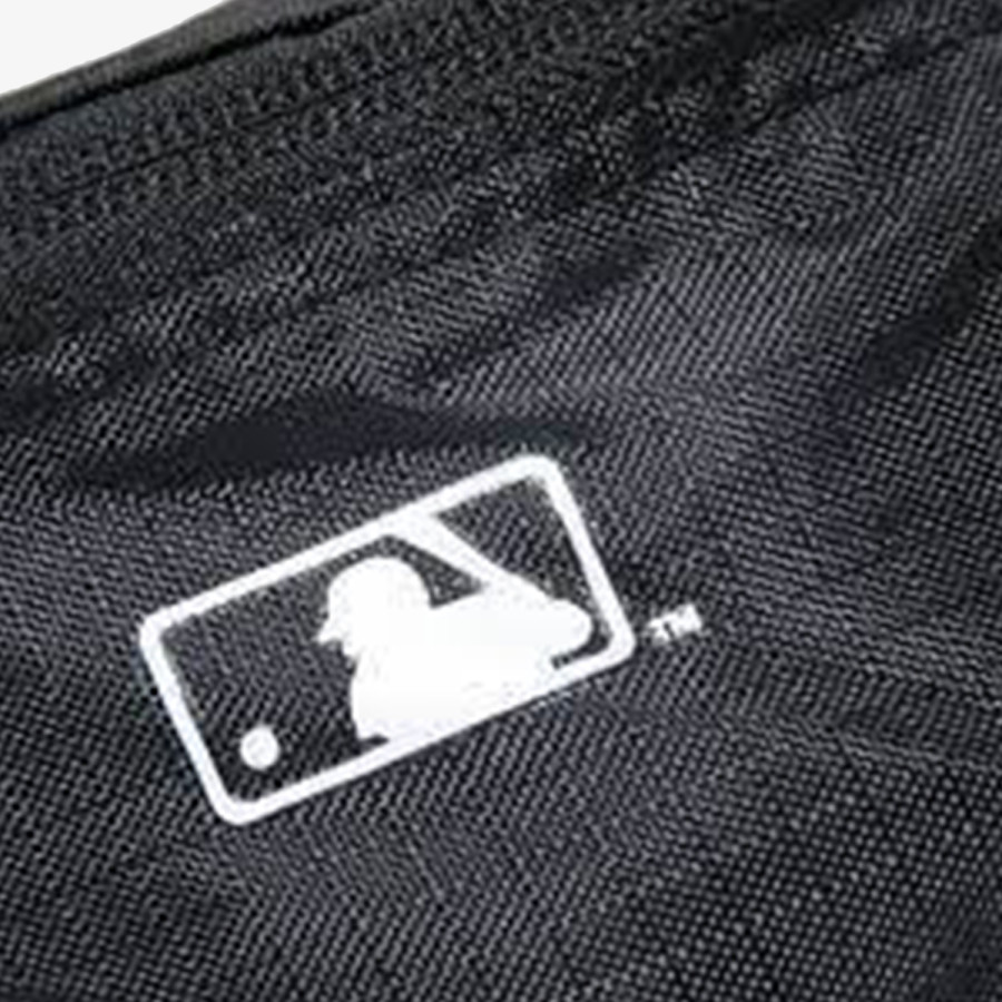 NEW ERA Малка чанта TORBICA MLB MINI WAIST BAG NEYYAN BLKWHI 