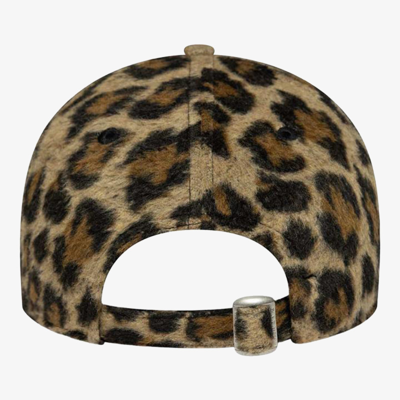 NEW ERA Шапка с козирка FEMALE COSY ANIMAL 9FORTY® 