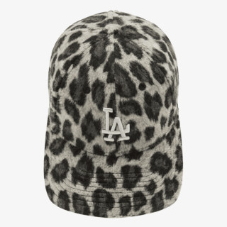 NEW ERA Шапка с козирка FEMALE COSY ANIMAL 9FORTY® 