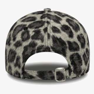 NEW ERA Шапка с козирка FEMALE COSY ANIMAL 9FORTY® 