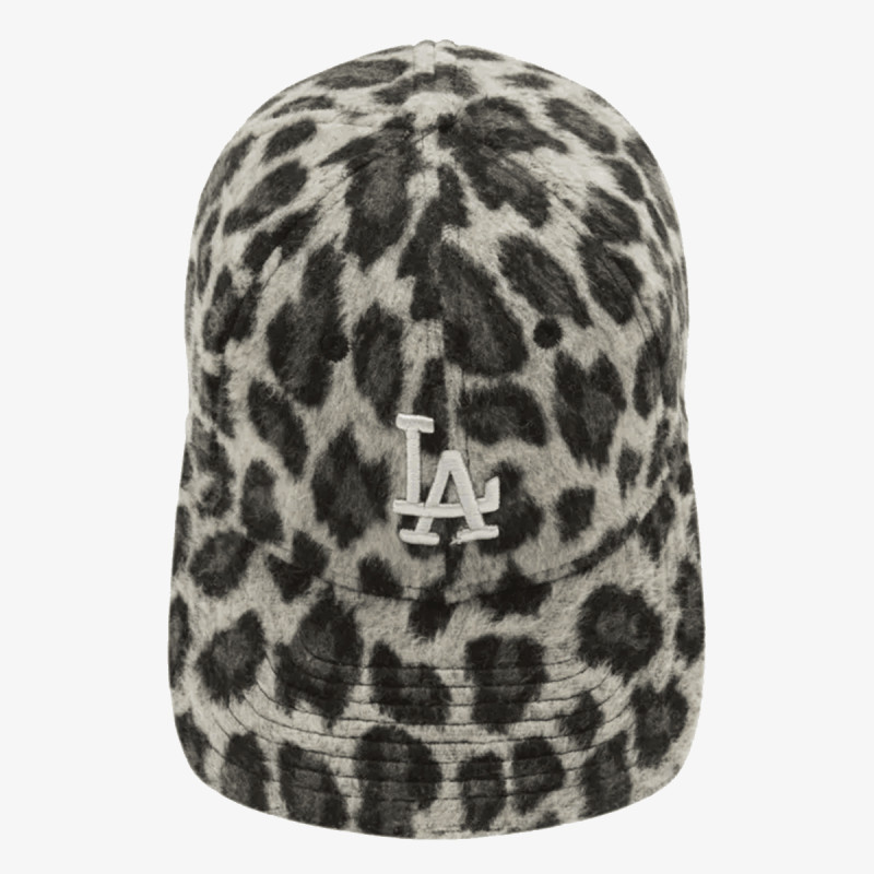 NEW ERA Шапка с козирка FEMALE COSY ANIMAL 9FORTY® 