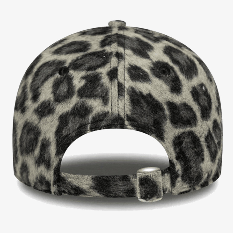 NEW ERA Шапка с козирка FEMALE COSY ANIMAL 9FORTY® 