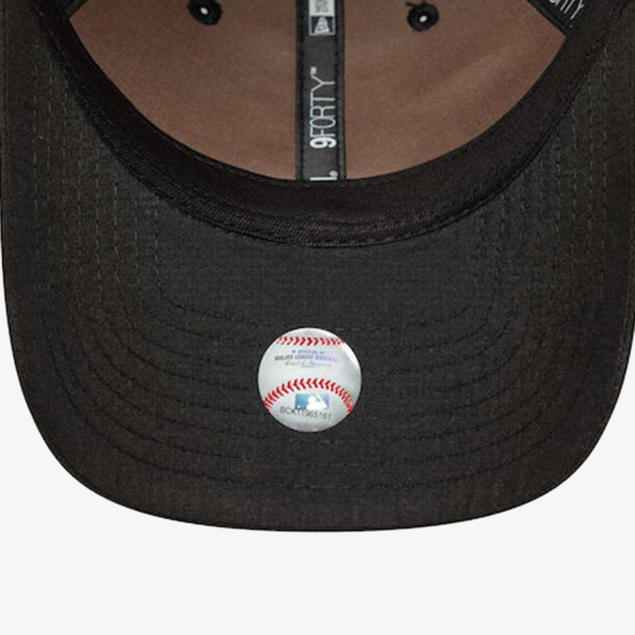NEW ERA Шапка с козирка TONAL FLAWLESS 9FORTY® 