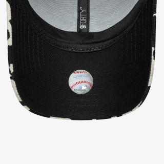 NEW ERA Шапка с козирка FEMALE COW MIDI 9FORTY® 