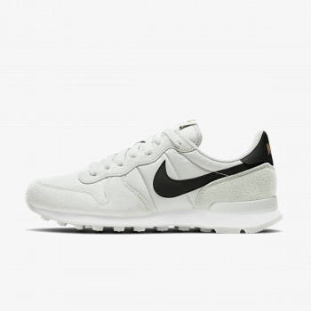 NIKE Спортни обувки NIKE Спортни обувки W INTERNATIONALIST 