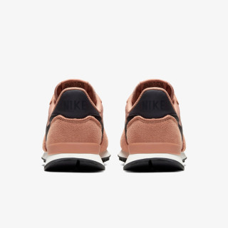 NIKE Спортни обувки WMNS INTERNATIONALIST 