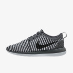 NIKE Спортни обувки W NIKE ROSHE TWO FLYKNIT 