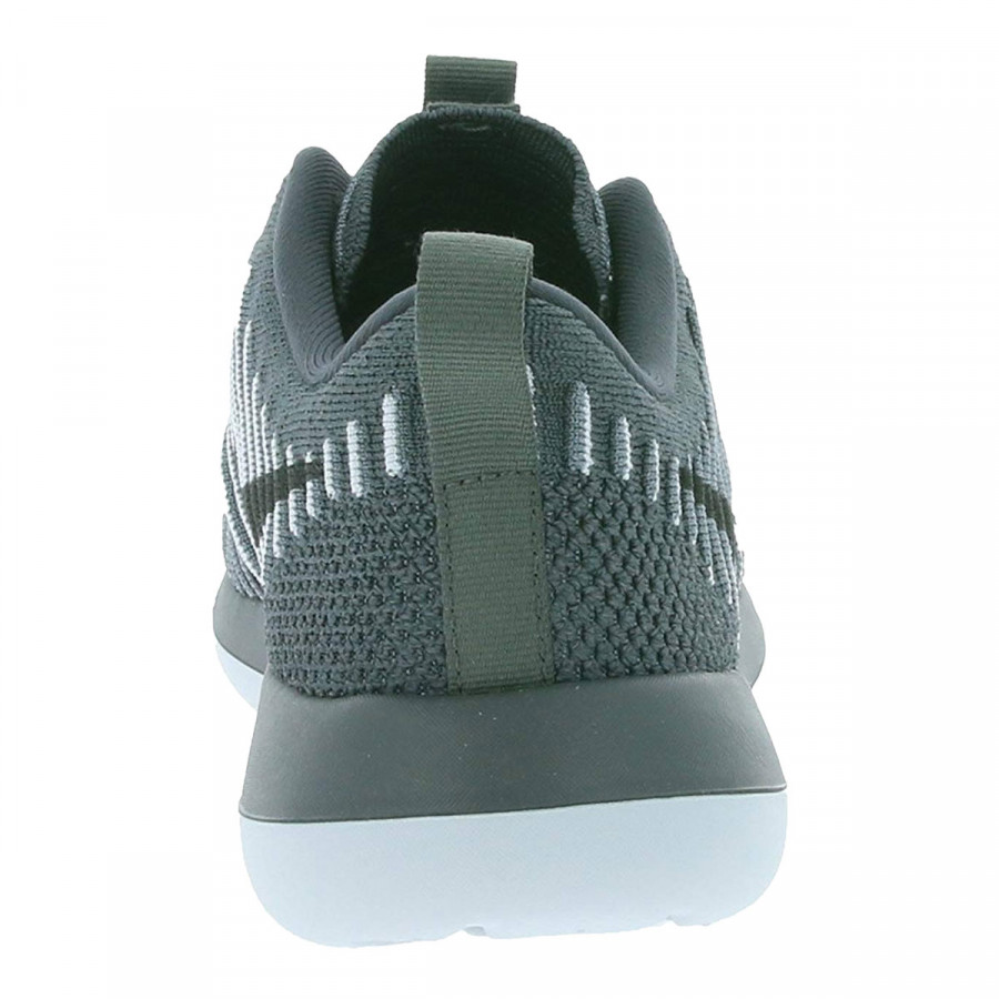 NIKE Спортни обувки W NIKE ROSHE TWO FLYKNIT 