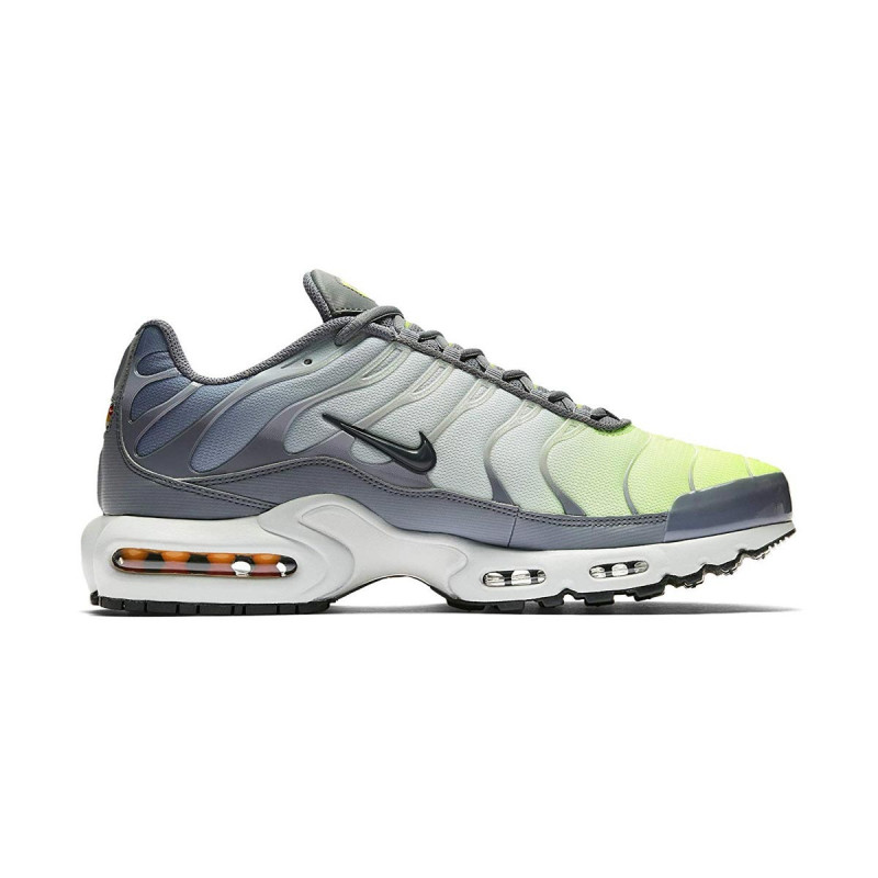 NIKE Спортни обувки AIR MAX PLUS 