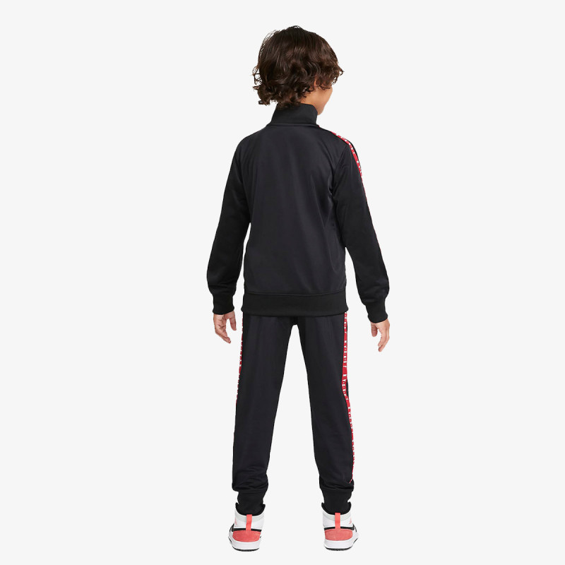 JORDAN Спортни екипи Jordan 