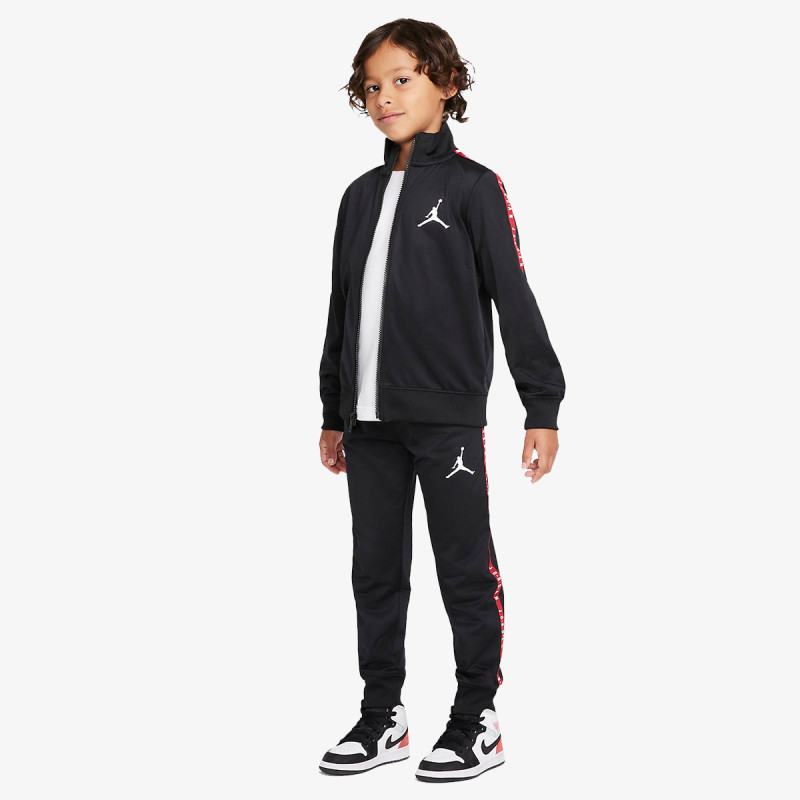 JORDAN Спортни екипи Jordan 