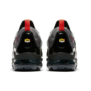 NIKE Спортни обувки AIR VAPORMAX PLUS 