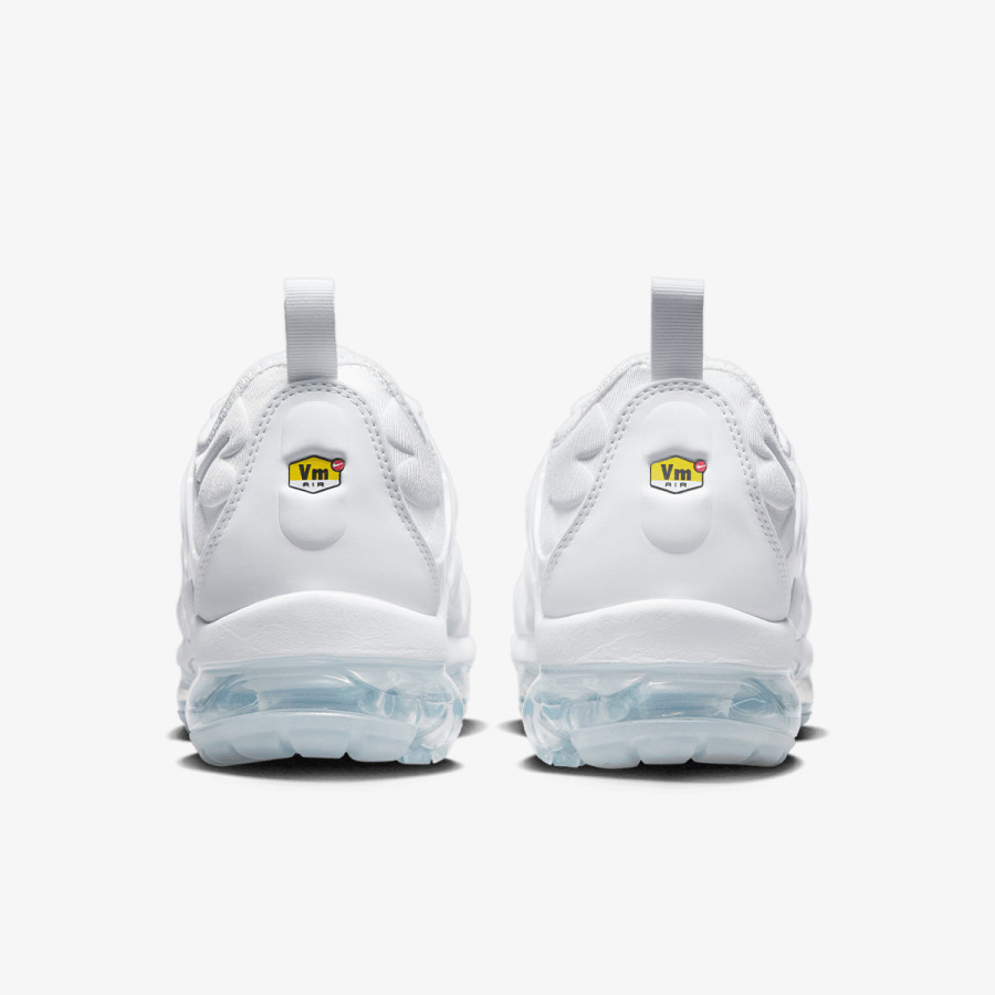 NIKE Спортни обувки AIR VAPORMAX PLUS 