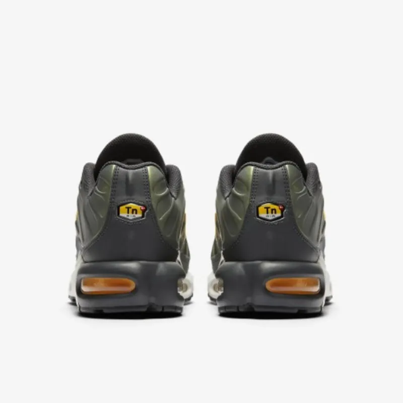 NIKE Зимни обувки AIR MAX PLUS SE 