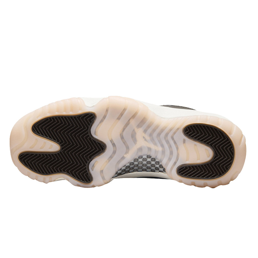 NIKE Спортни обувки WMNS AIR JORDAN 11 RETRO 