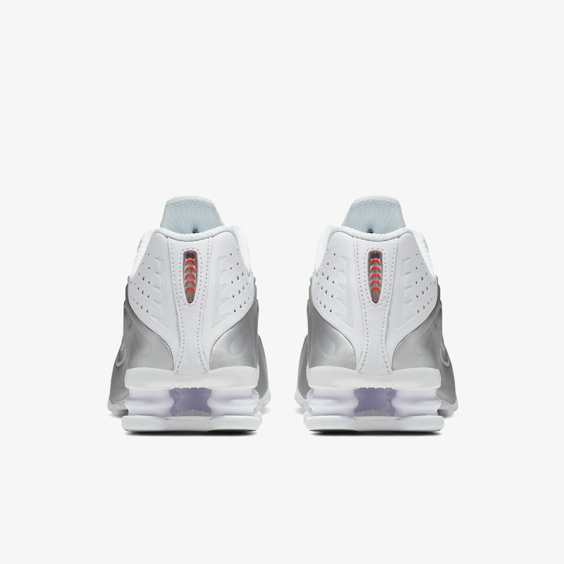 NIKE Спортни обувки Shox R4 