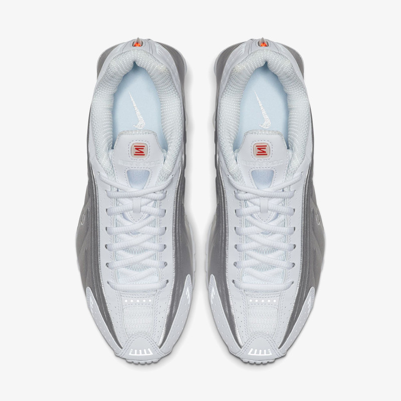 NIKE Спортни обувки Shox R4 