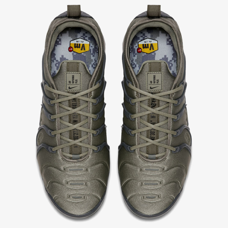 NIKE Спортни обувки AIR VAPORMAX PLUS WE 