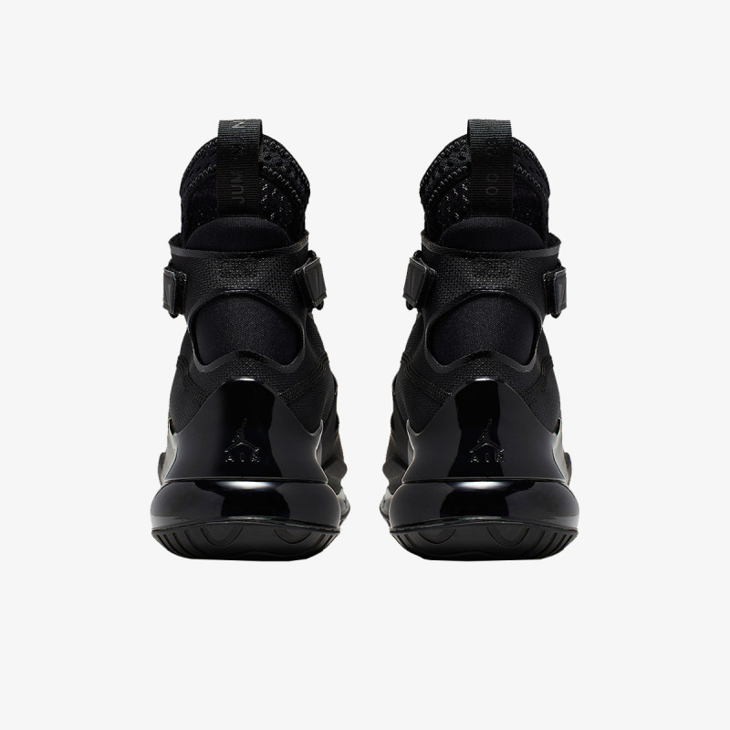 Nike jordan sales latitude 720