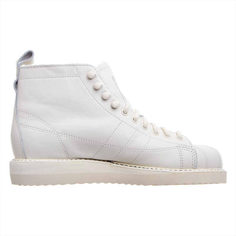 adidas Спортни обувки Superstar Boot W 