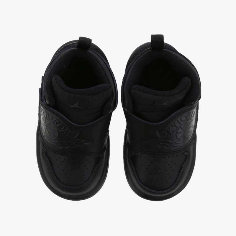 NIKE Спортни обувки SKY JORDAN 1 BT 