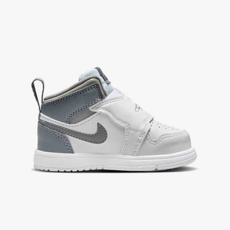 NIKE Спортни обувки SKY JORDAN 1 BT 
