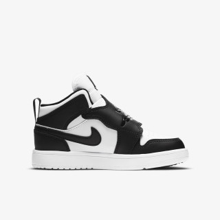 JORDAN Спортни обувки SKY JORDAN 1 BP 