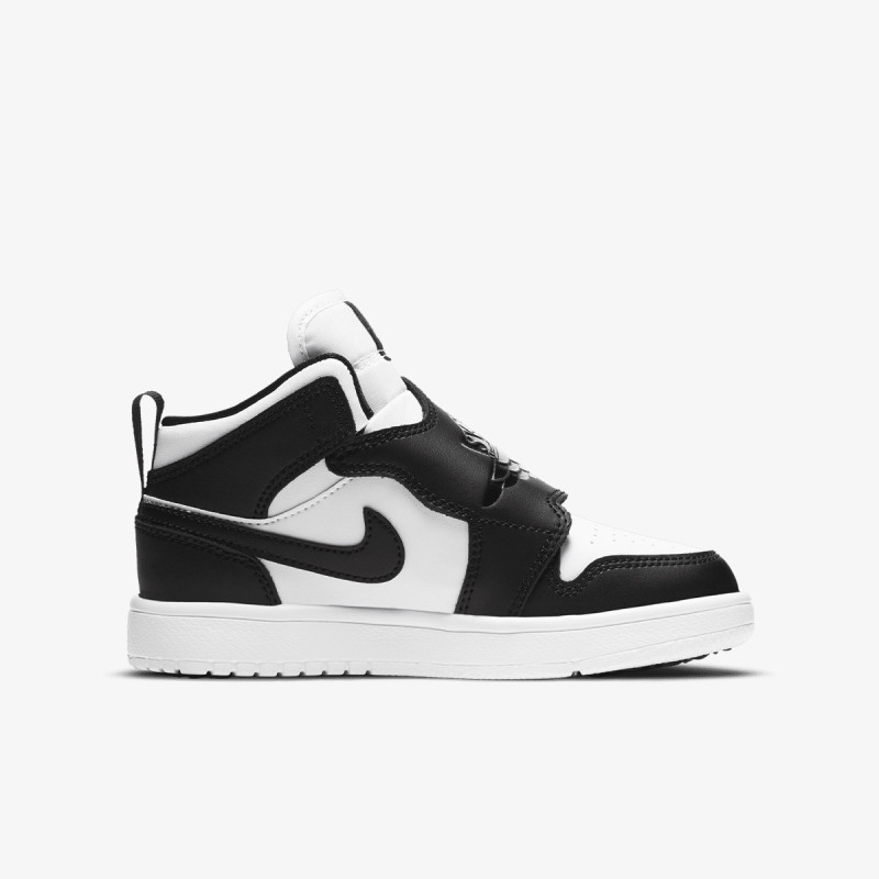 JORDAN Спортни обувки SKY JORDAN 1 BP 
