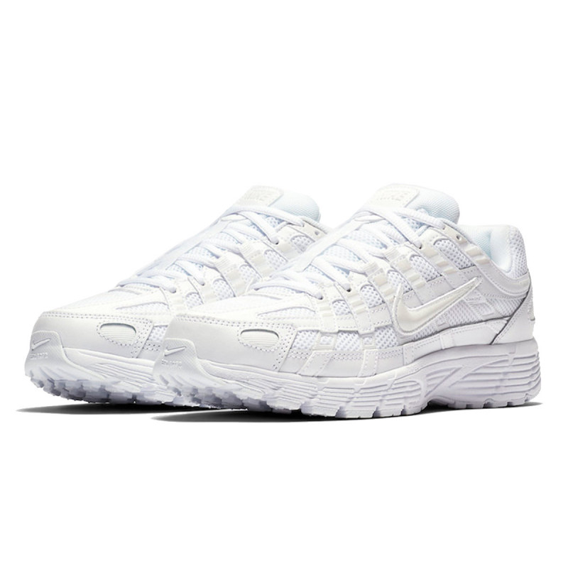 NIKE Спортни обувки W NIKE P-6000 