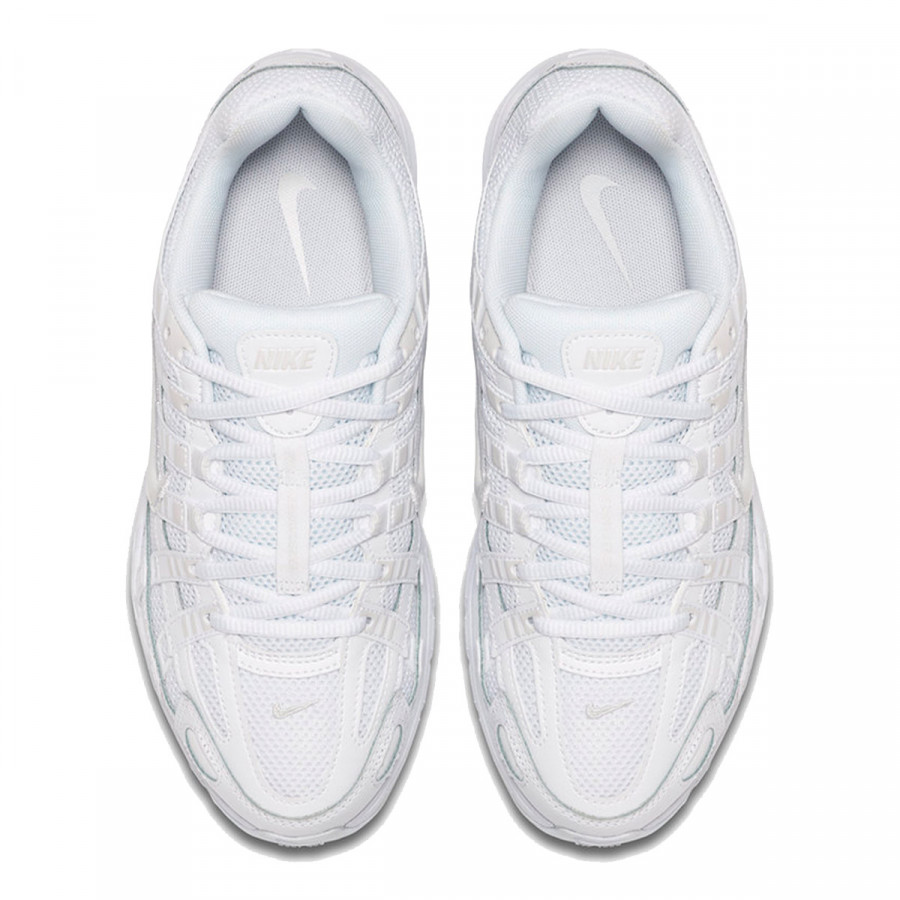 NIKE Спортни обувки W NIKE P-6000 