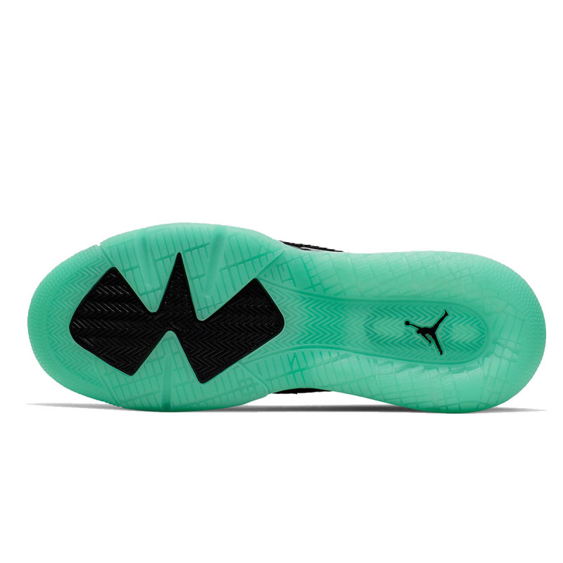 NIKE Спортни обувки JORDAN MARS 270 