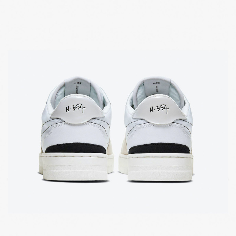 NIKE Спортни обувки NIKE SQUASH-TYPE 