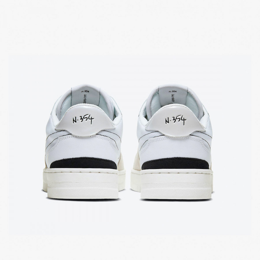 NIKE Спортни обувки NIKE SQUASH-TYPE 