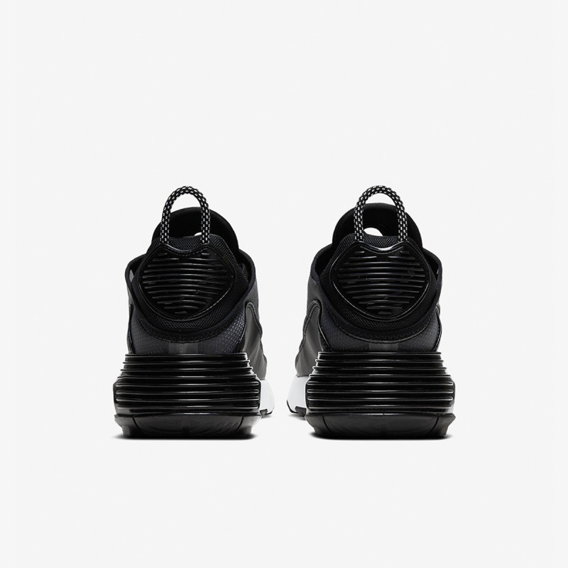 NIKE Спортни обувки W AIR MAX 2090 