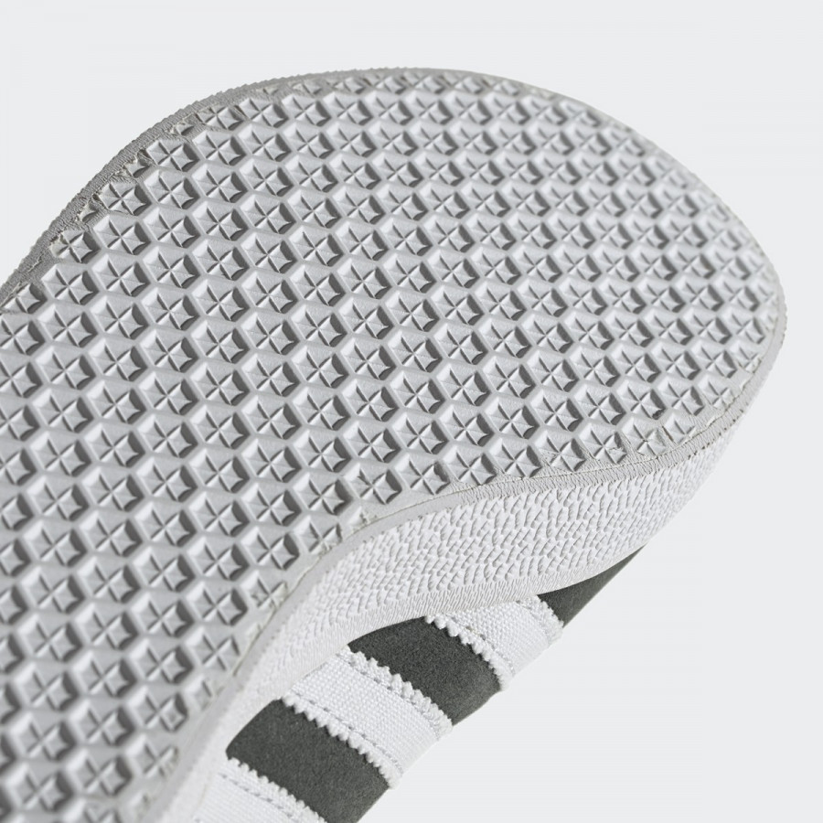 adidas Спортни обувки GAZELLE 