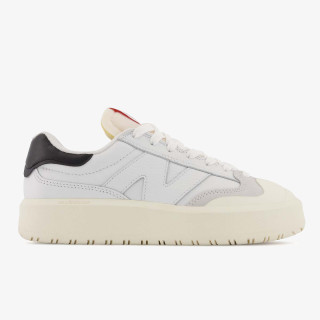 NEW BALANCE Спортни обувки 302 