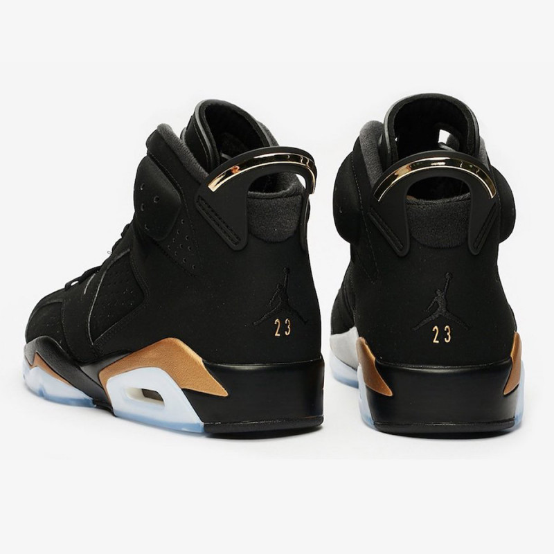 NIKE Спортни обувки AIR JORDAN 6 RETRO SE 