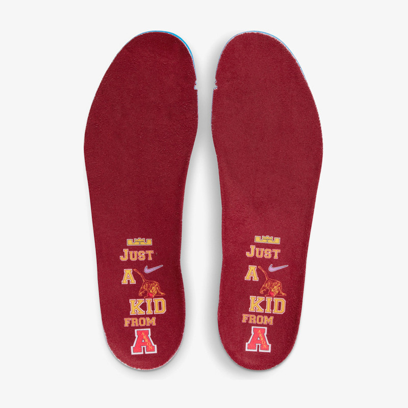 NIKE Спортни обувки LEBRON XVIII LOW 