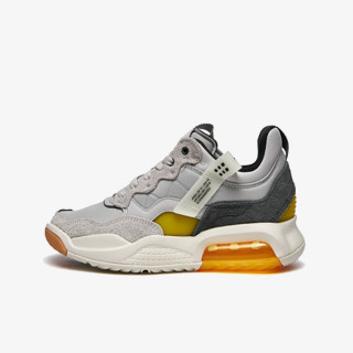 NIKE Спортни обувки WMNS JORDAN MA2 