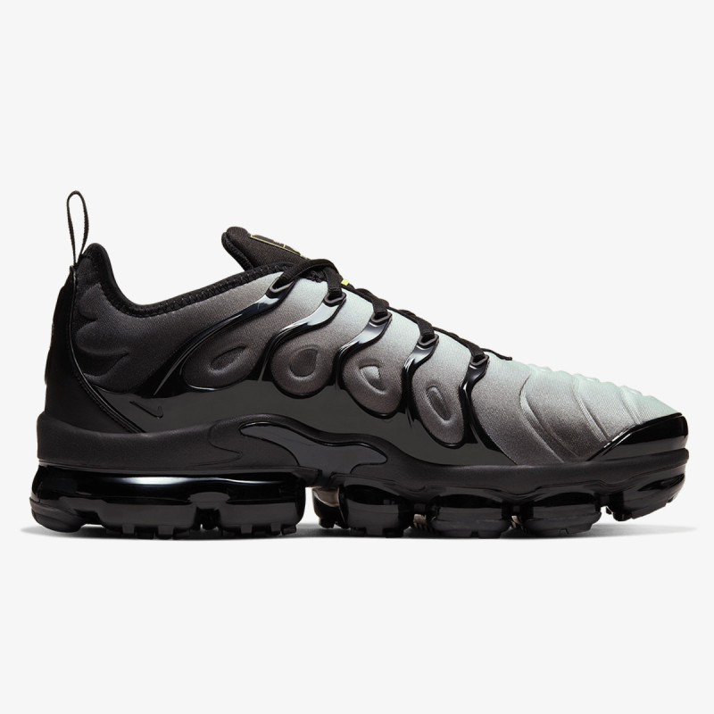 NIKE Спортни обувки NIKE  AIR VAPORMAX PLUS 