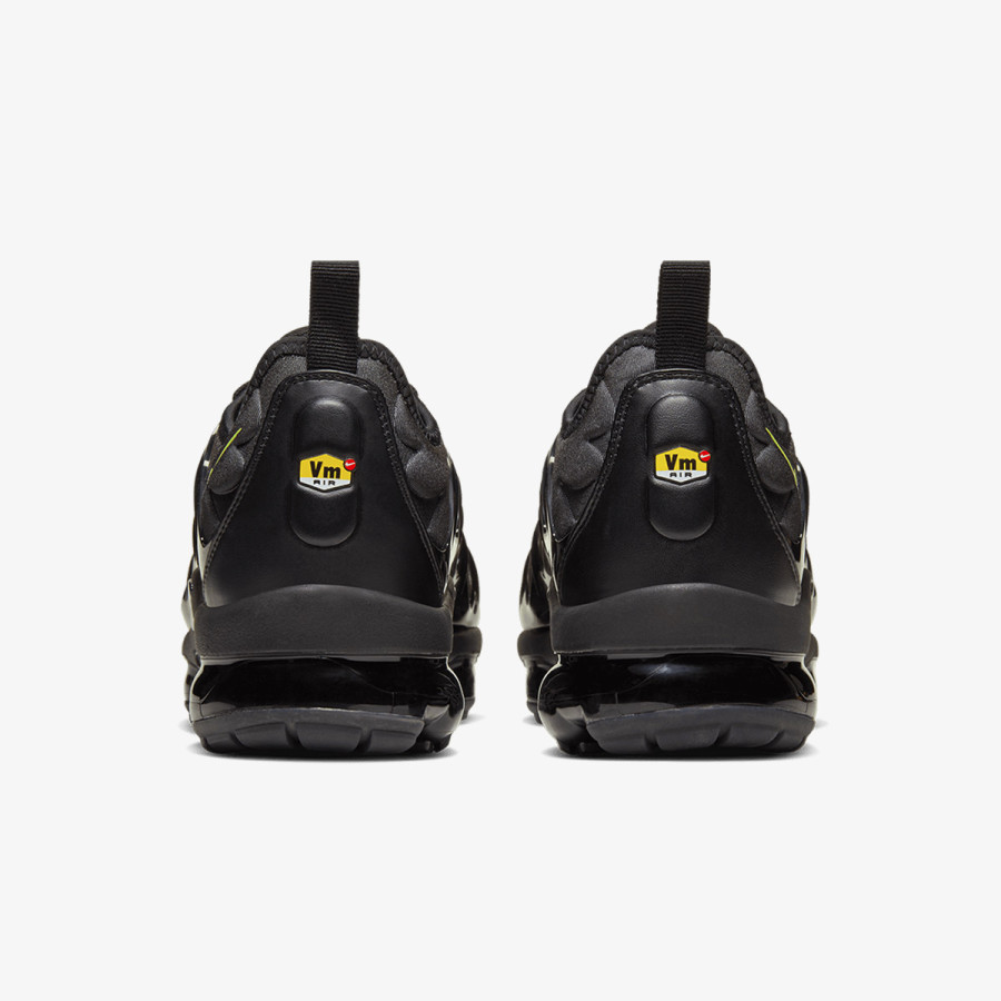 NIKE Спортни обувки NIKE  AIR VAPORMAX PLUS 