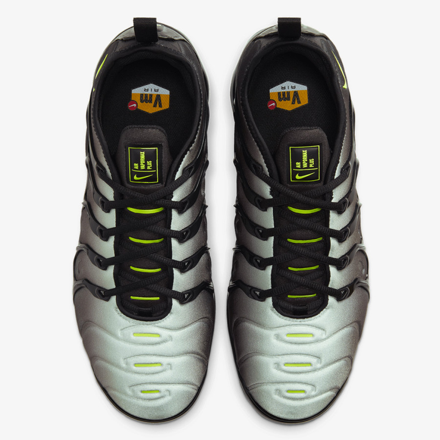 NIKE Спортни обувки NIKE  AIR VAPORMAX PLUS 